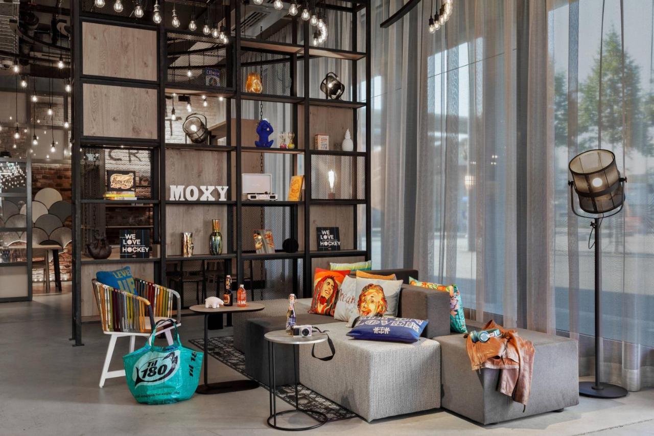 Moxy Bern Expo in Bern - Play On: The most vibrant stay in the heart of Bern.