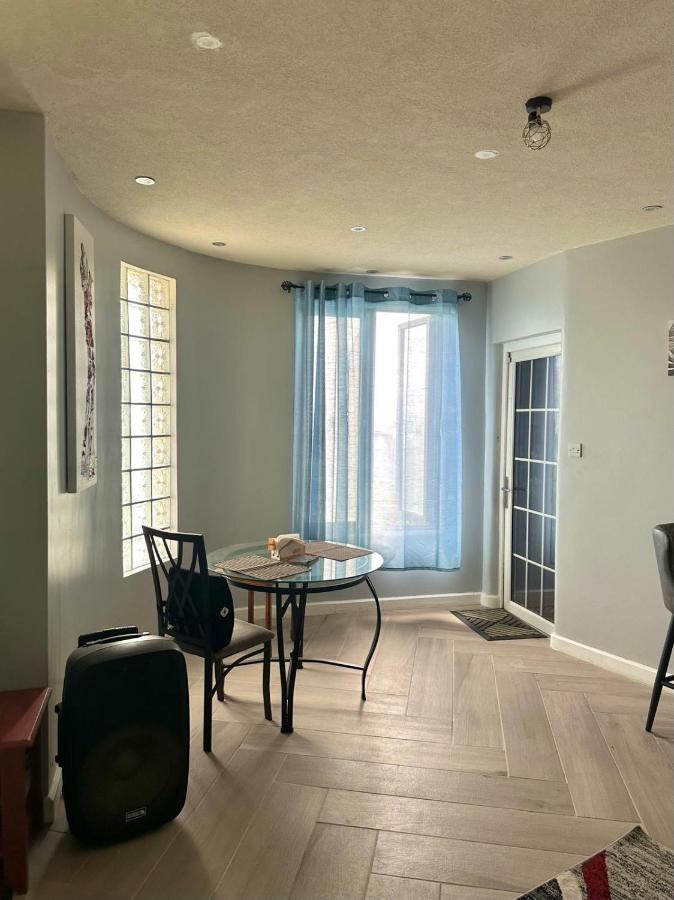 ShkyBlue Suites - 4