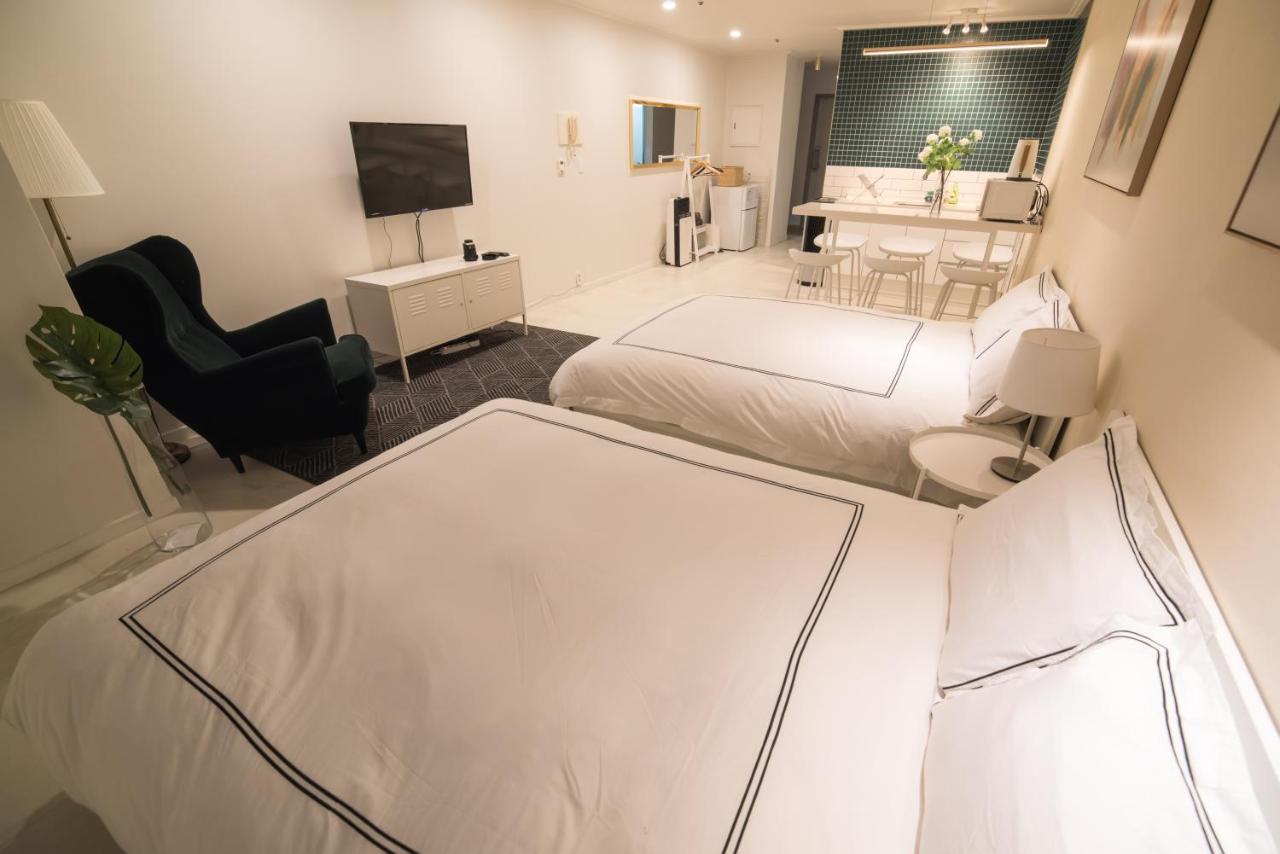 Cloud S Hongdae #AREX 2min #SUB 30sec - 2