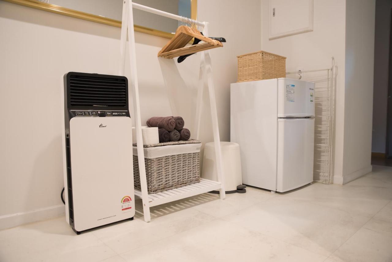 Cloud S Hongdae #AREX 2min #SUB 30sec - 3