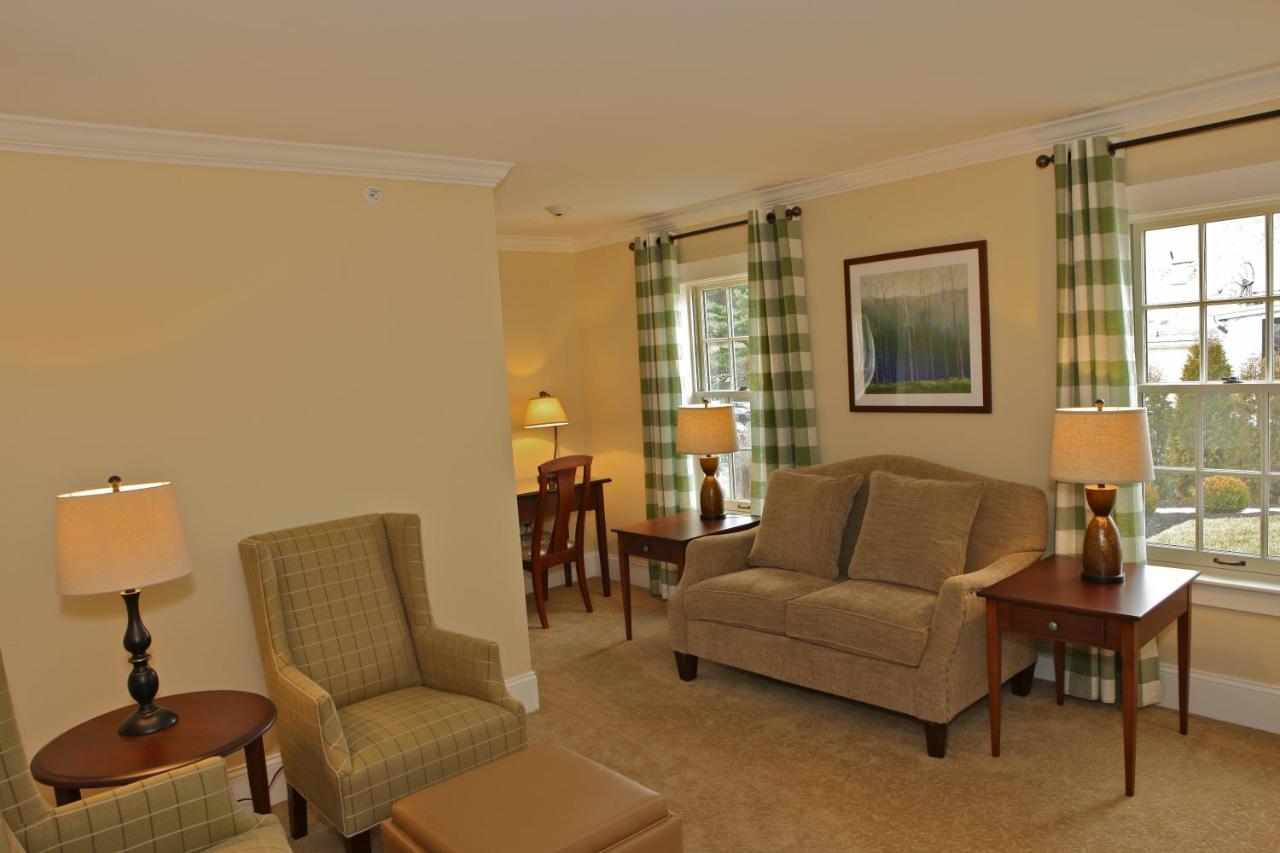 Publick House Historic Inn and Country Motor Lodge — photo 5