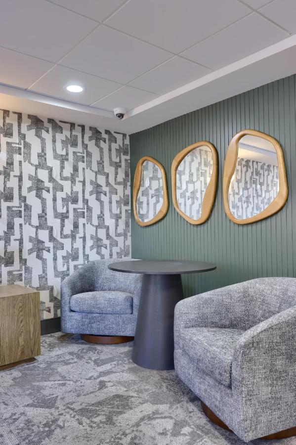 Lititz Inn & Suites — photo 9
