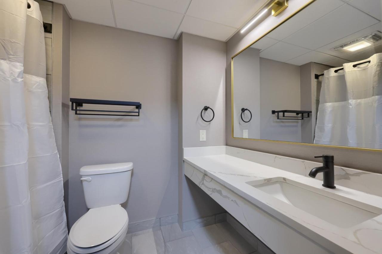Lititz Inn & Suites — photo 8