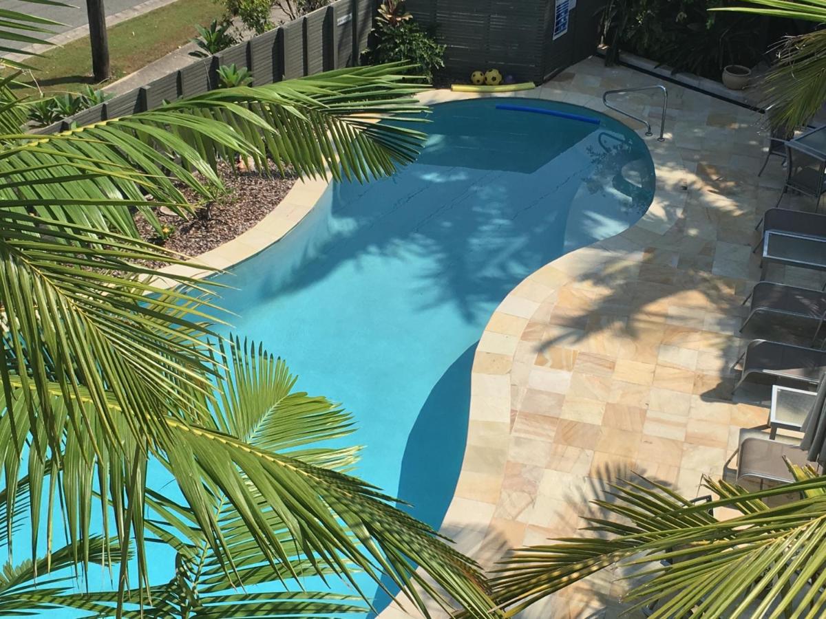 Heated swimming pool: Metzo Noosa Resort