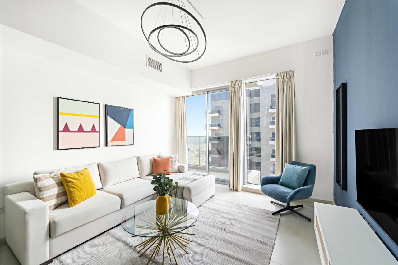 Silkhaus Vacation Homes Premium 2BDR Near Reem Park in Najmat - 3