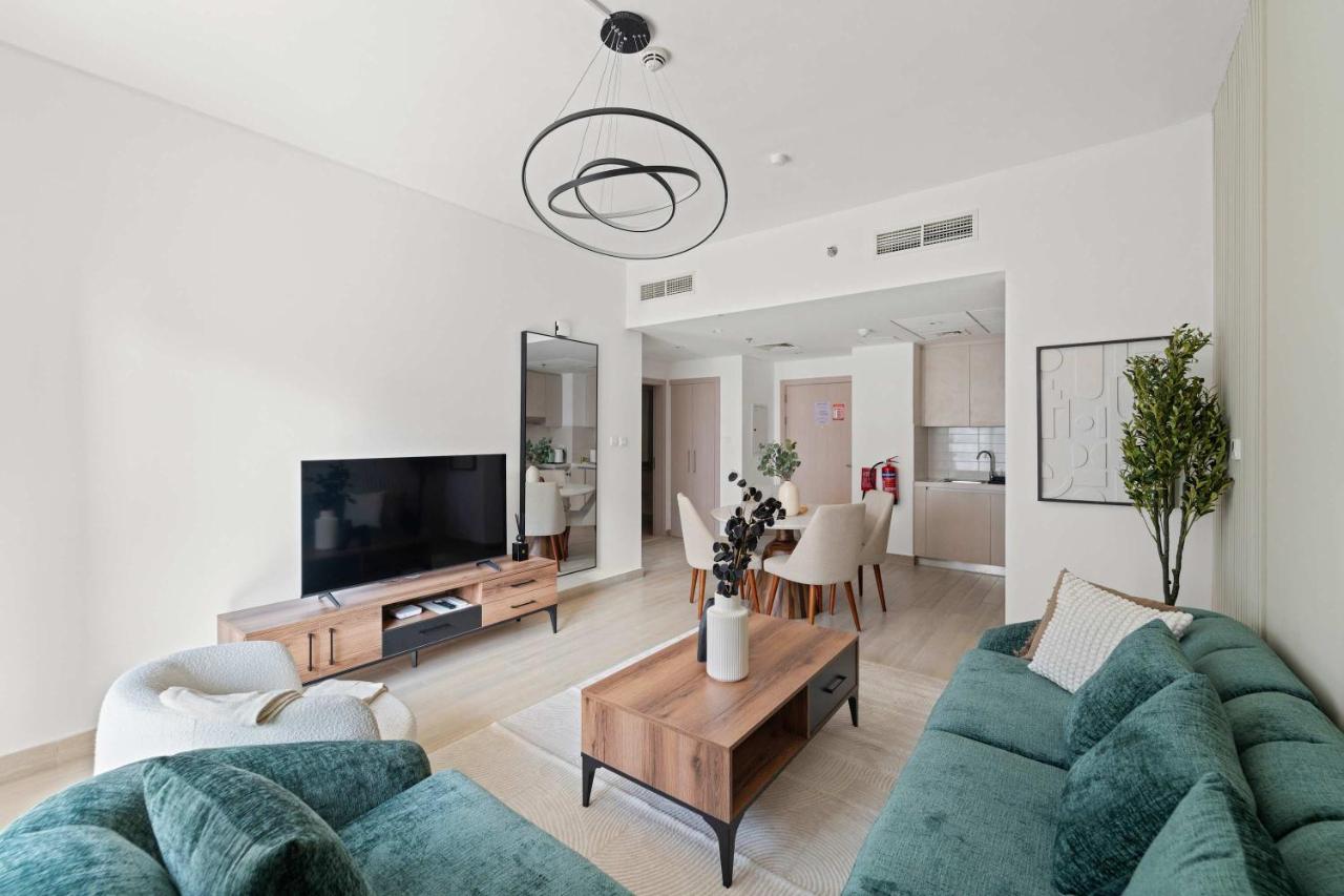 Silkhaus Vacation Homes Canal Access 1BDR in Water's Edge Tower - 5