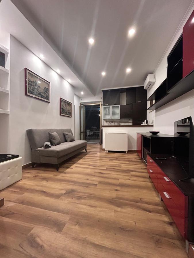 Love Roma Termini Apartment with Terrace - 4