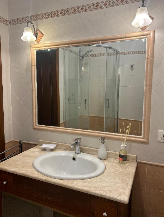 Love Roma Termini Apartment with Terrace - 3