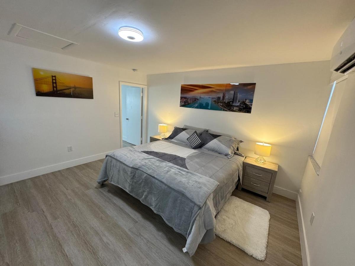 Modern Apartment Miami Oasis - 2