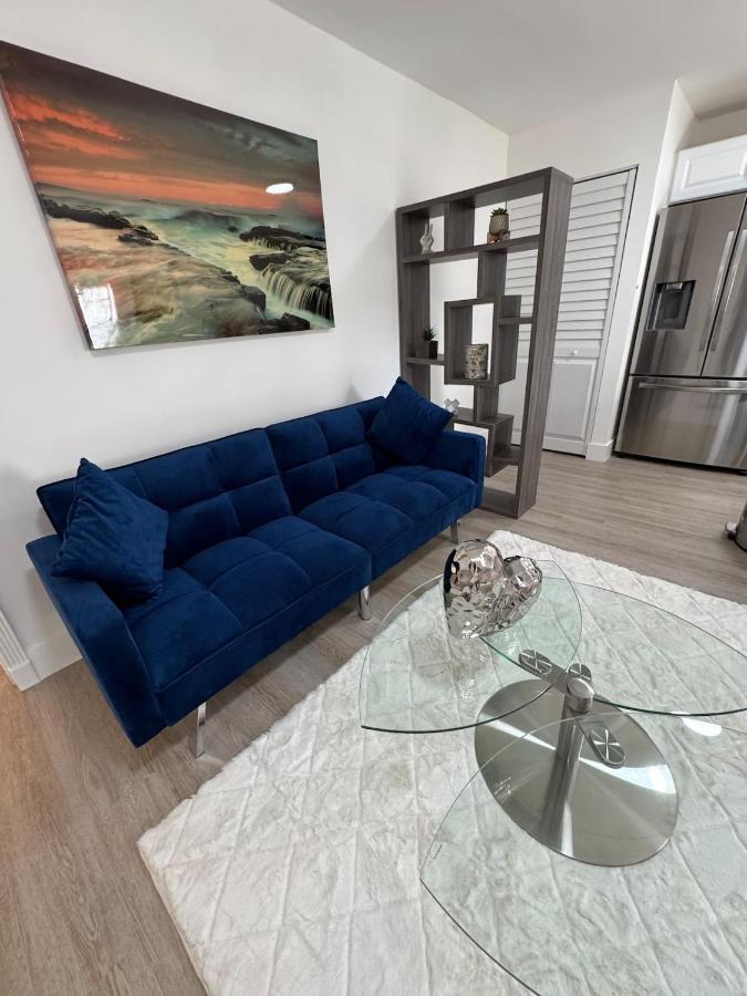 Modern Apartment Miami Oasis