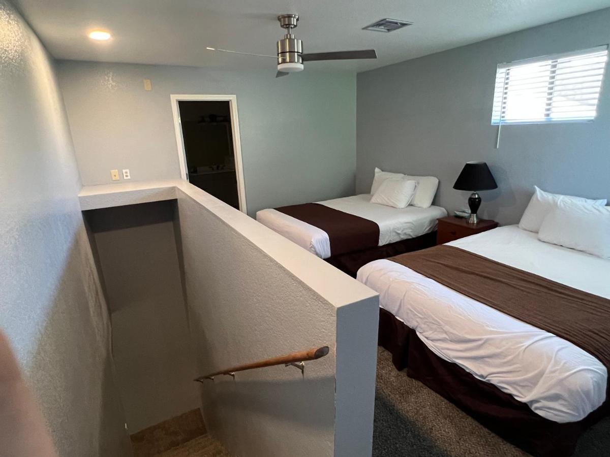 Majestic Mountain Inn — photo 14