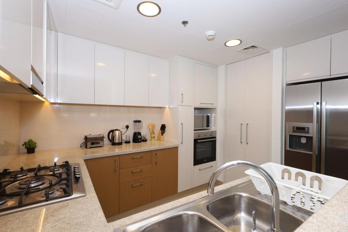 Lux 2 Bed in Downtown Dubai w Dubai Mall Access - 4