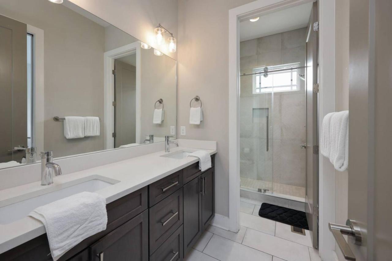 Two Townhomes - Hot Tubs and Rooftop Balconies - 2