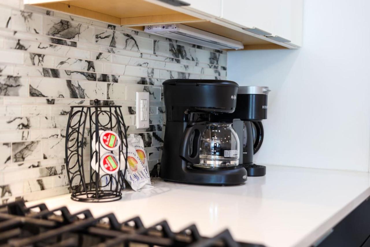 Two Townhomes - Hot Tubs and Rooftop Balconies - 3