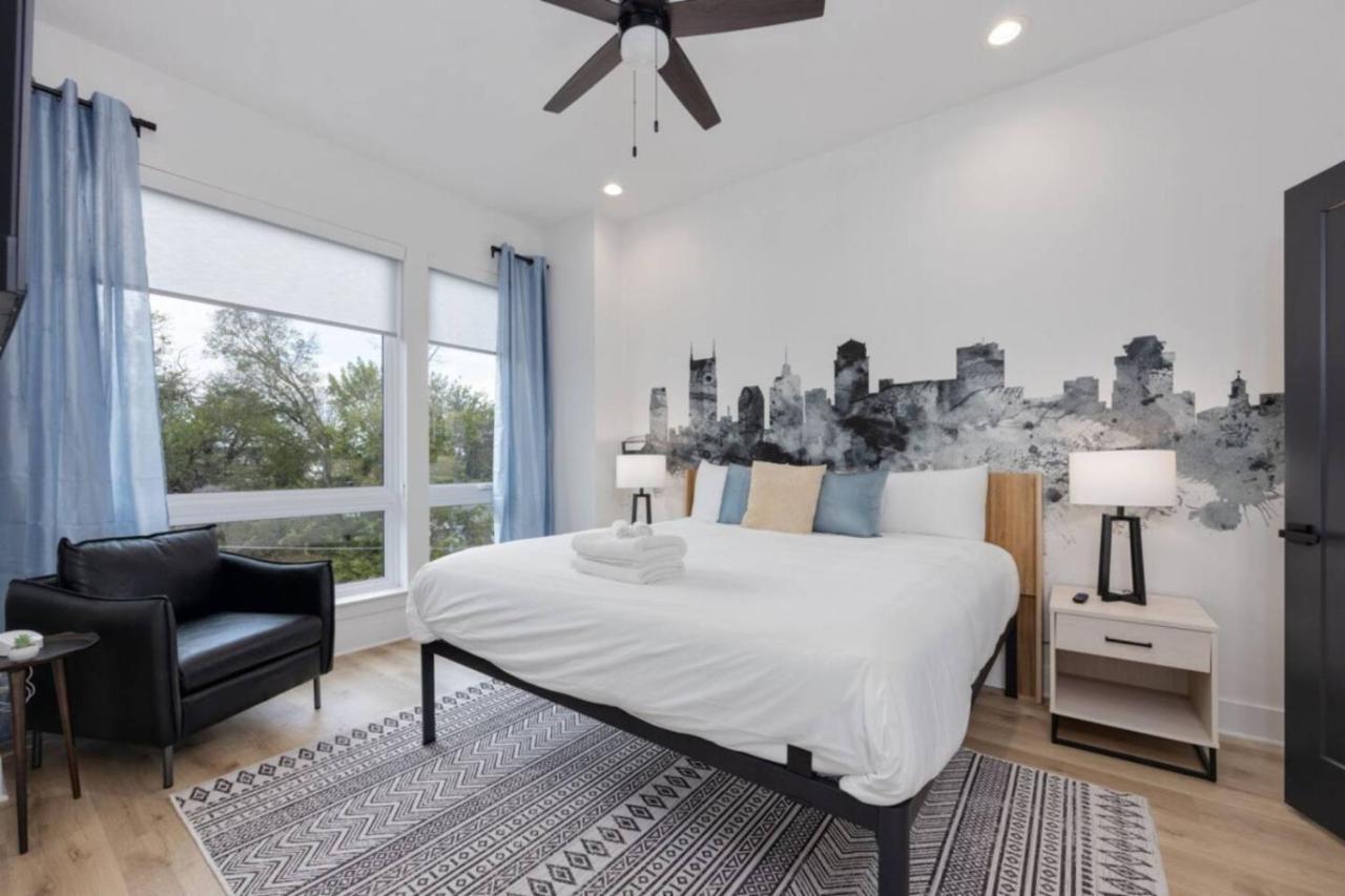 The Ryman 4 Bedroom Haven with Scenic Rooftop - 2