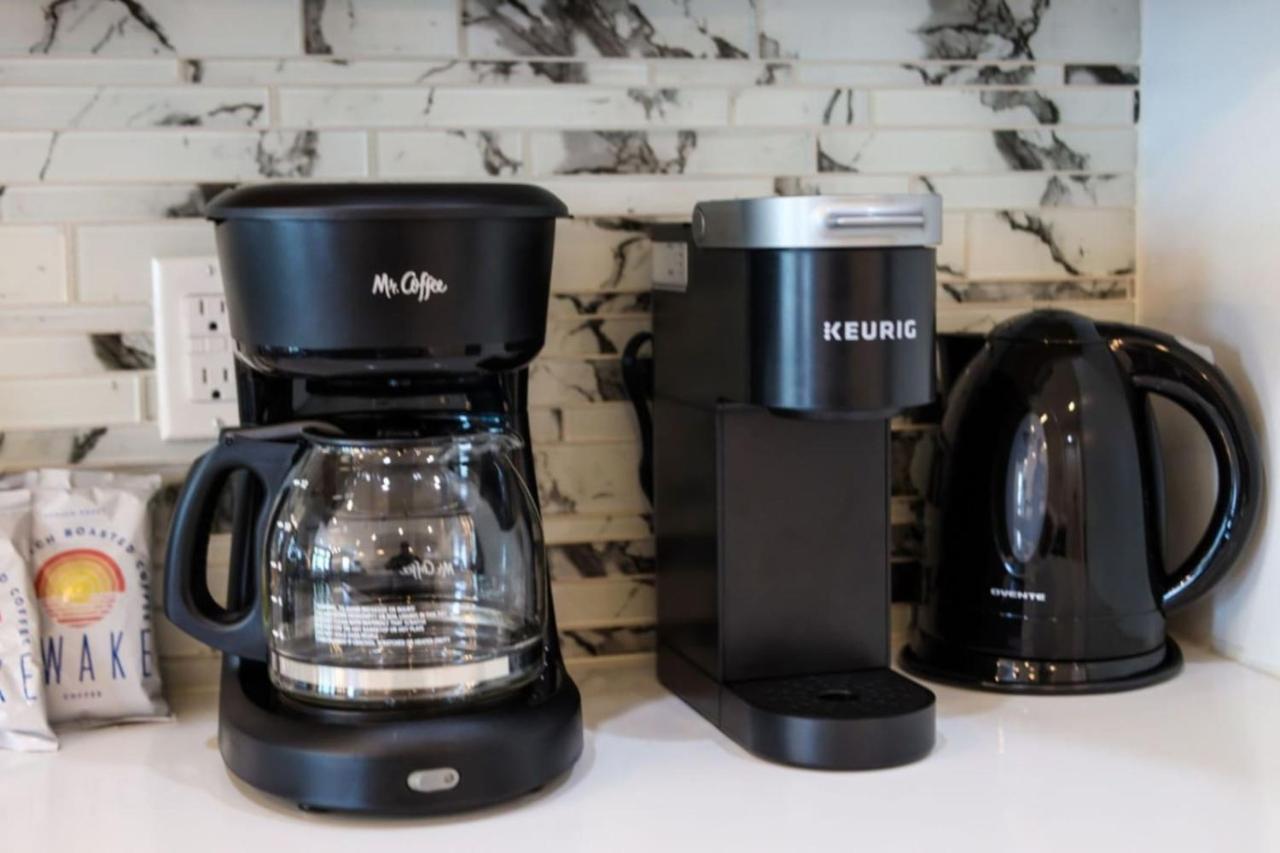 Blue Horizon - Hot Tub - Dual Rooftop Balconies - 4