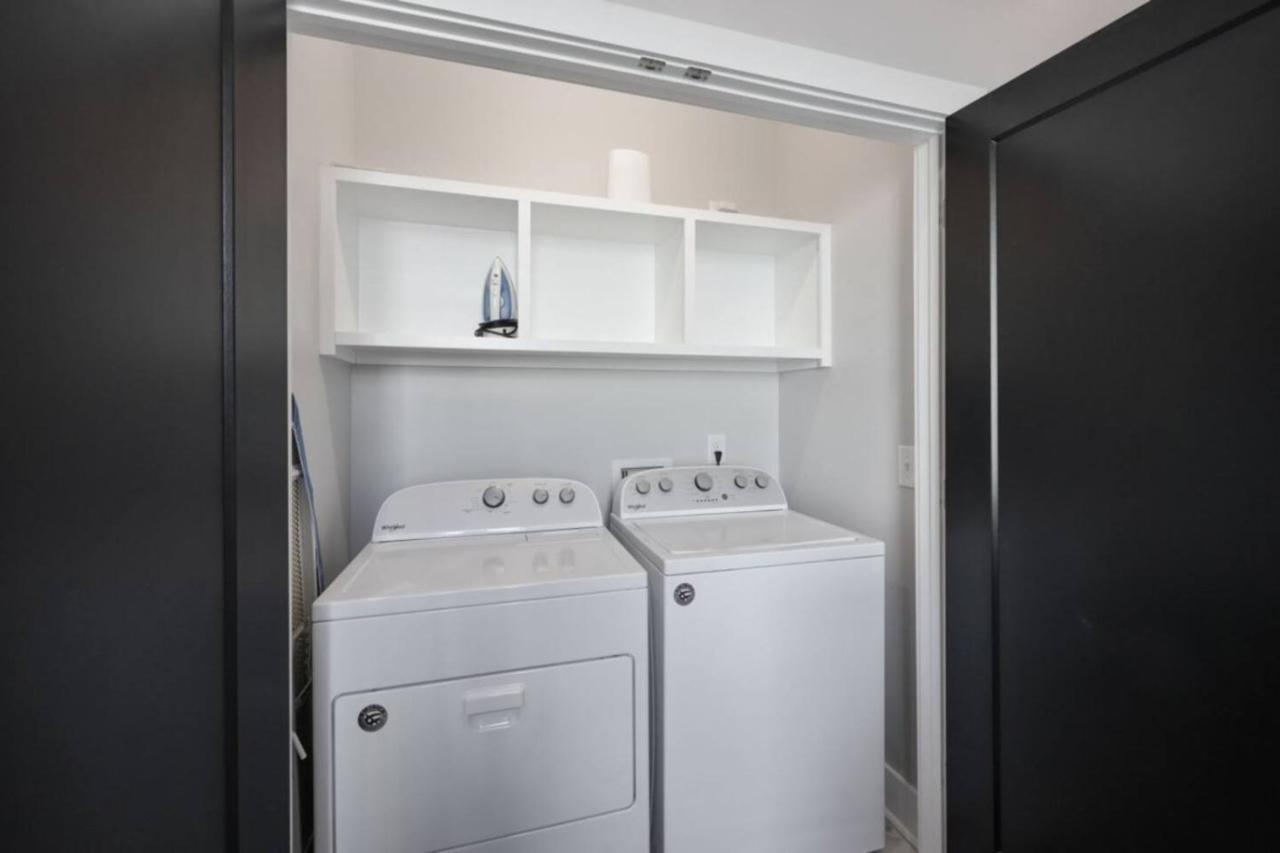 Sapphire Loft 4 Bedroom 4.5 Bath Rooftop Patio - 3