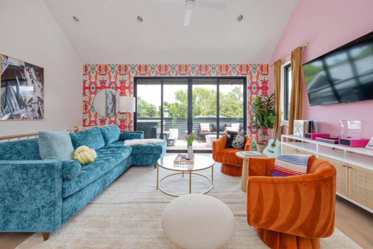 Music Row Country Retreat Balcony And Hot Tub - 5