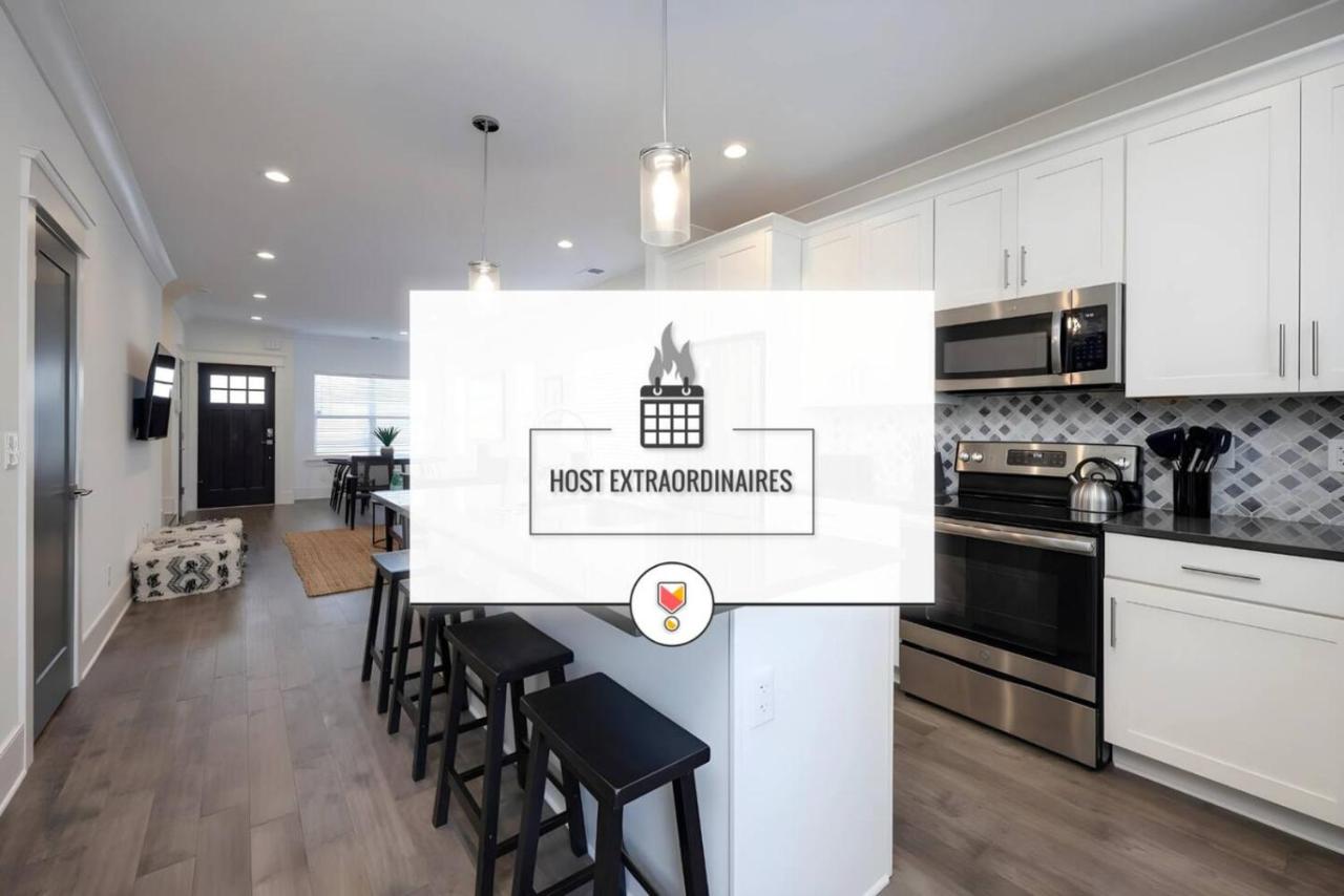 Ten Minutes to Broadway Music City Modern Townhome