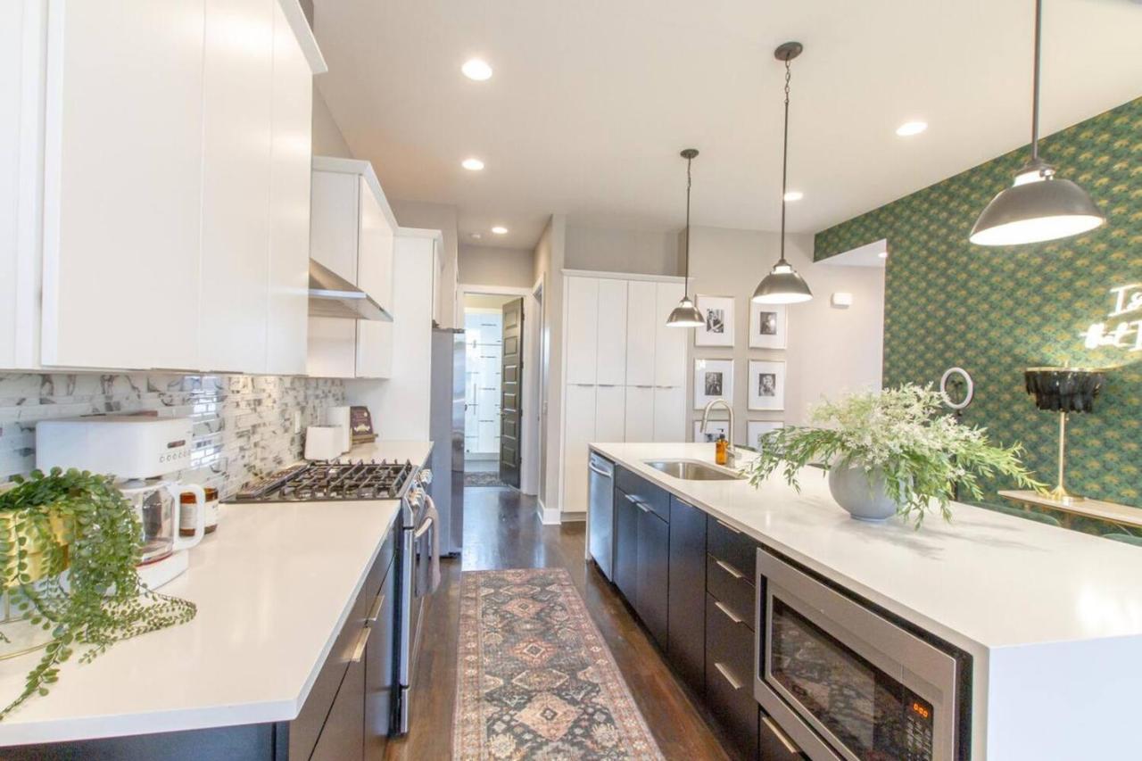 The Ultimate Double Rooftop Deck with Skyline Views - 2