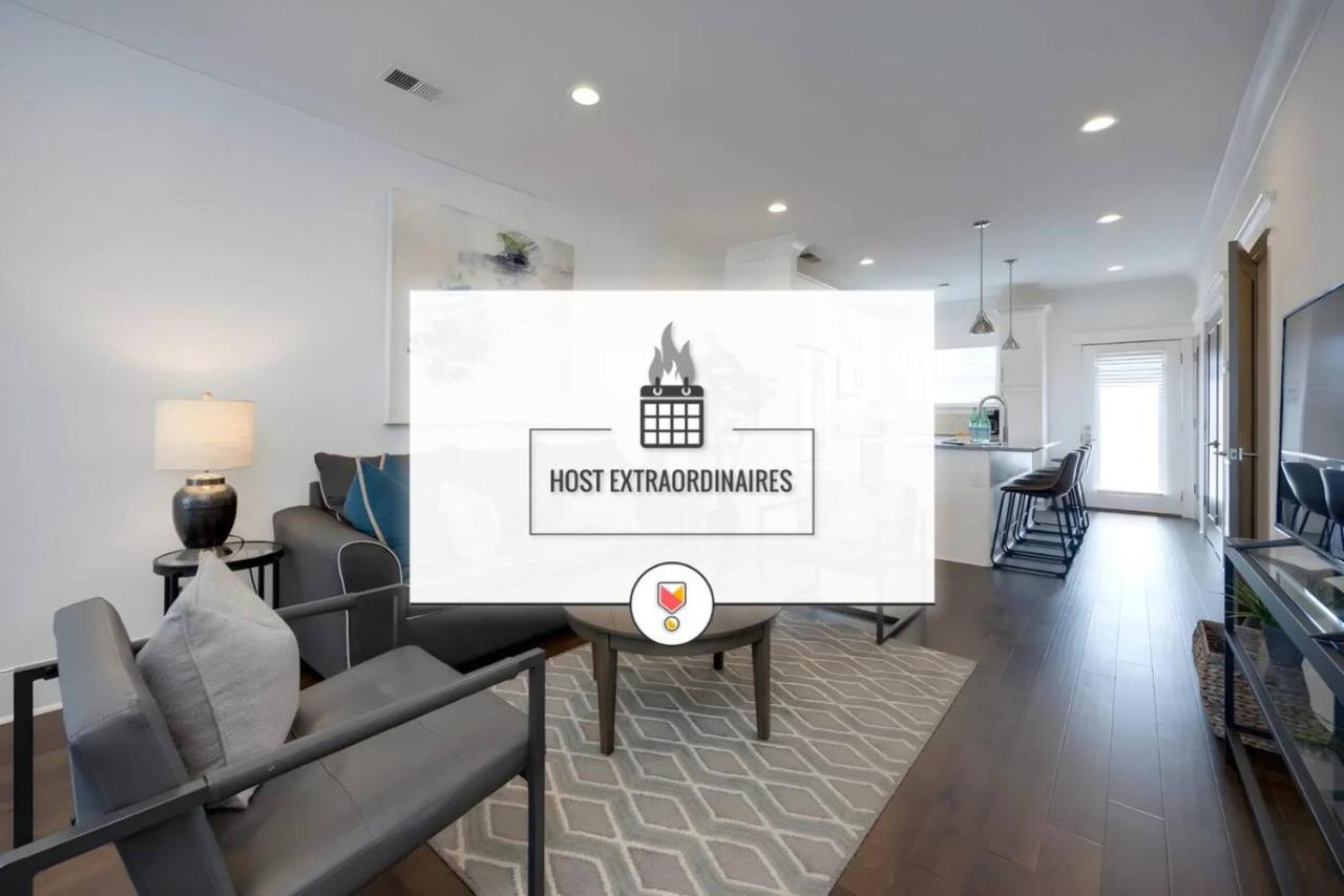 Ten Minutes to Broadway Stylish Gated Townhome