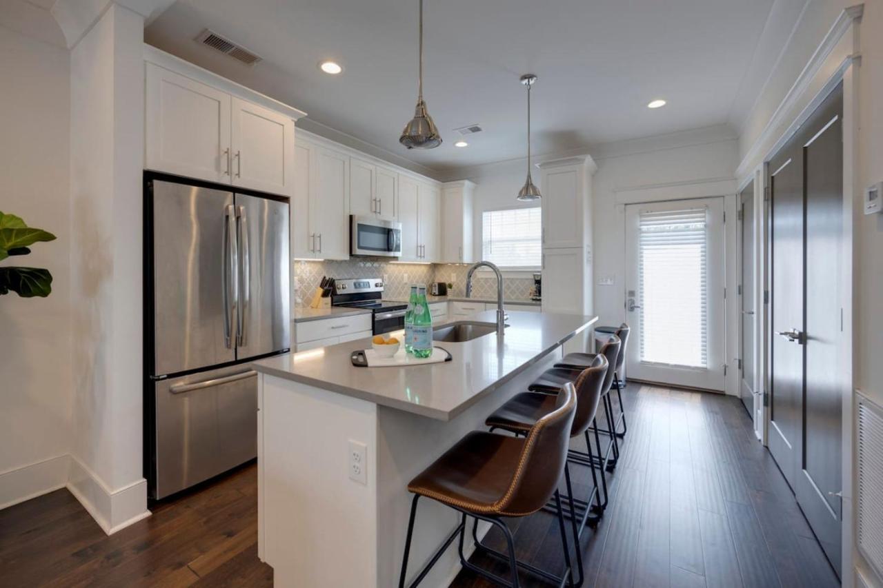 Ten Minutes to Broadway Stylish Gated Townhome - 4