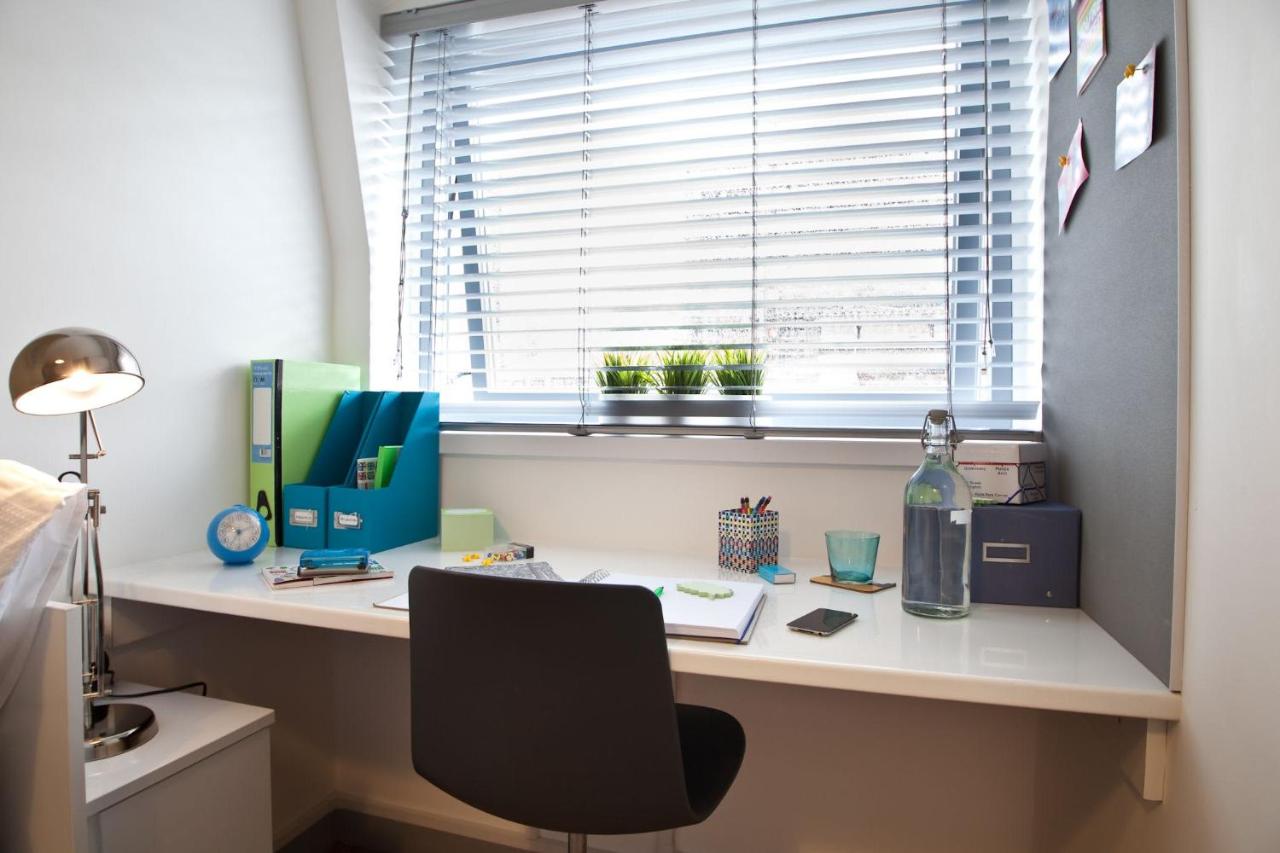 For Students Only CRM OLIB London - 3