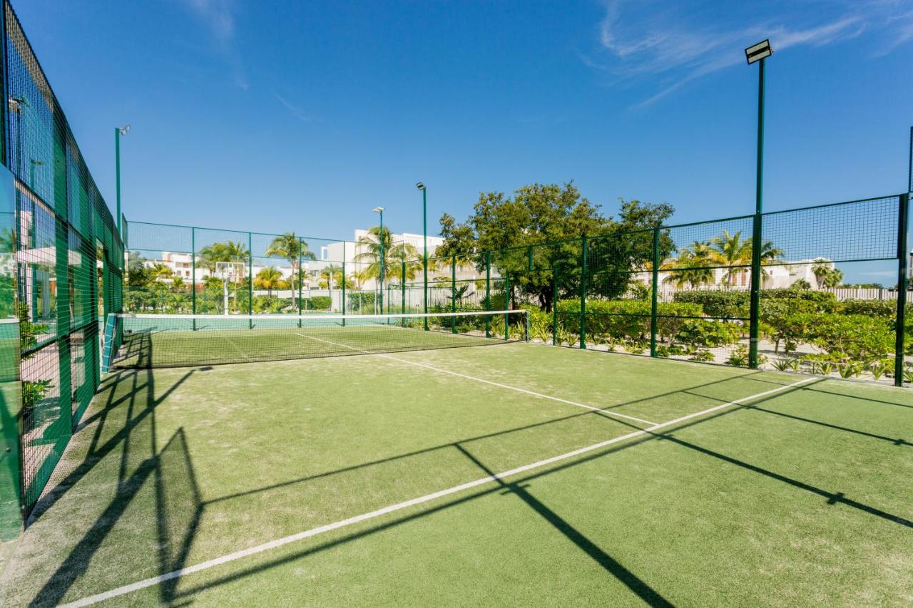 Luxury 2-Bedroom Apartment with Beach Club Access - 3