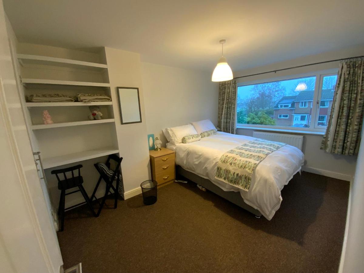 25 Resbury Close - 2