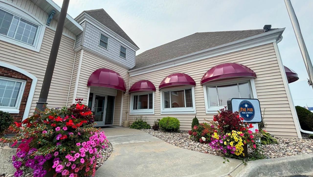 Magnuson Grand Pioneer Inn and Suites — photo 7