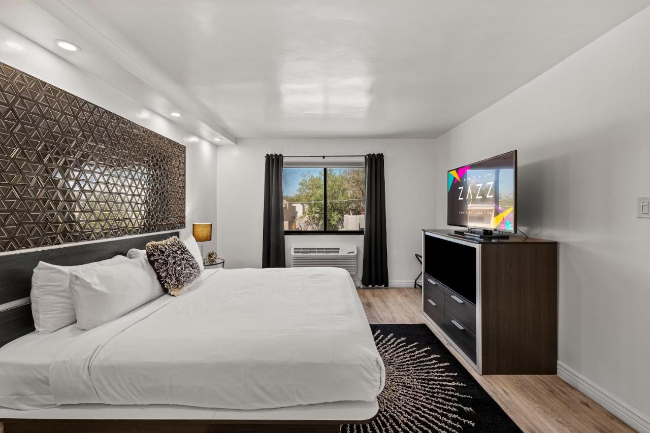 Hotel ZAZZ — photo 2