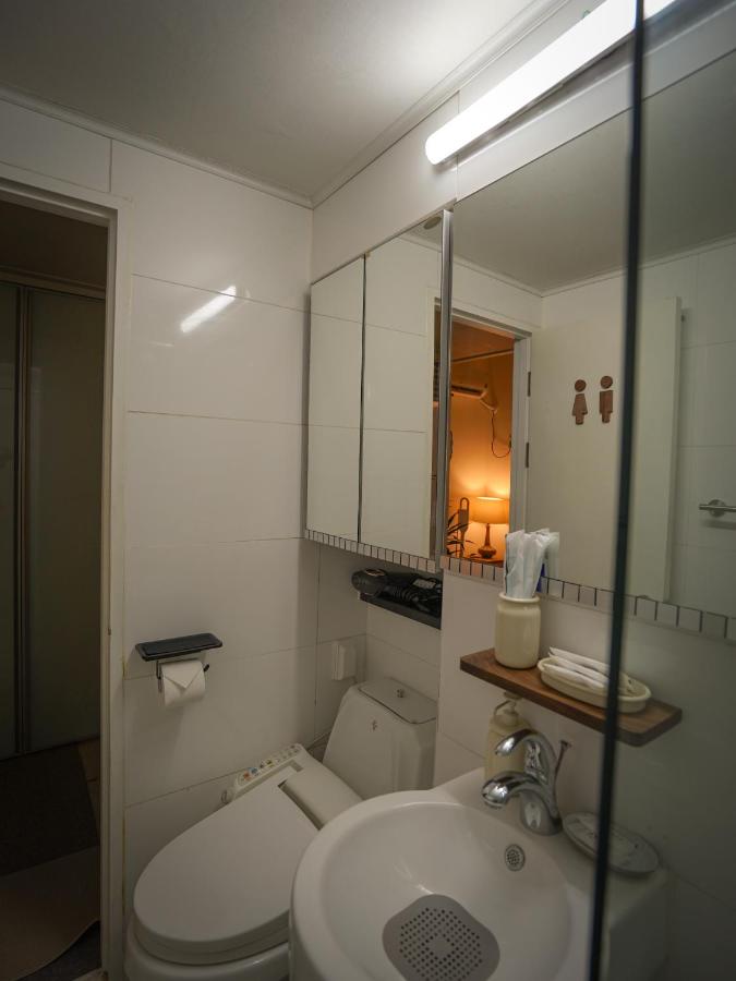 Tiffany & Jessica House - A high rise accommodation in Korea with the most convenient transportation, diverse shopping options, and excellent access to popular attractions - 3