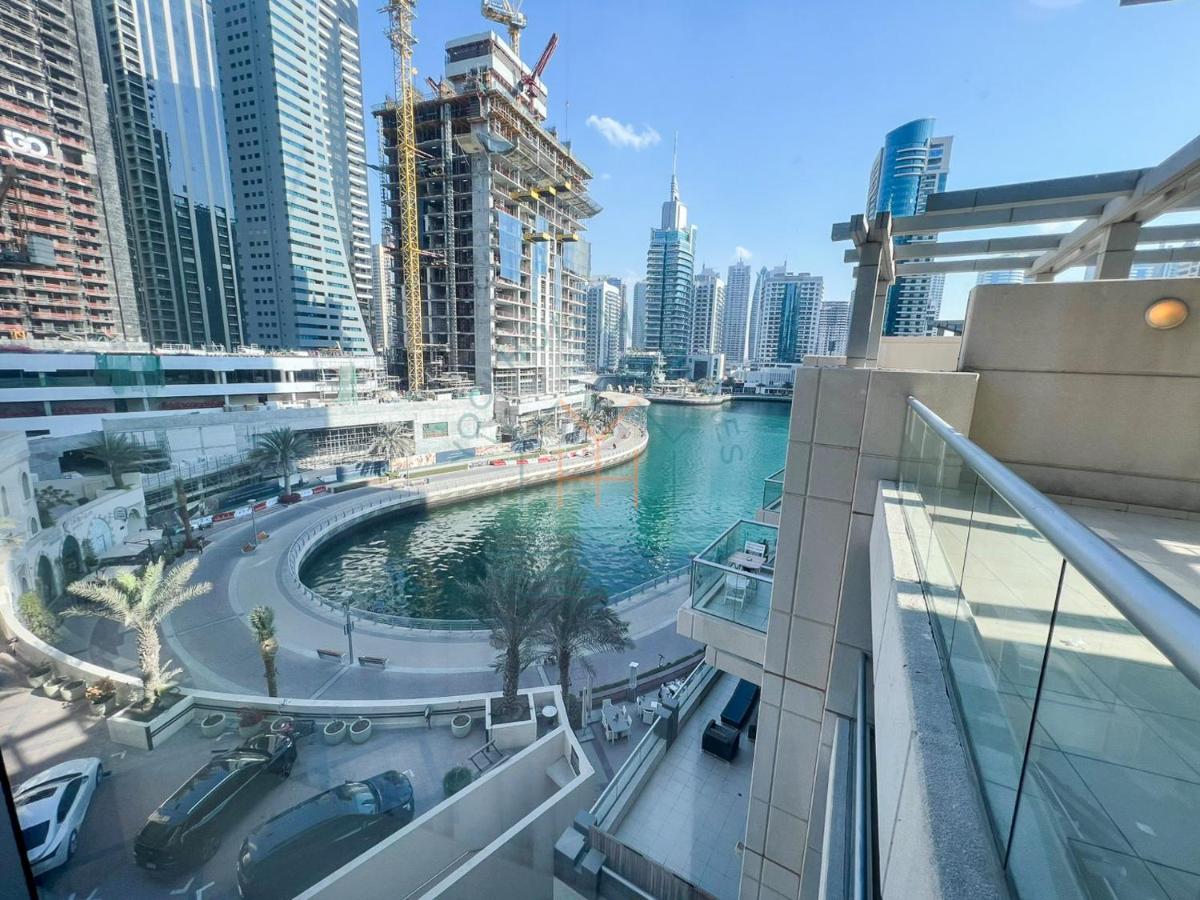 Yogi - Marina 2BR Apt Lake & Balcony Views