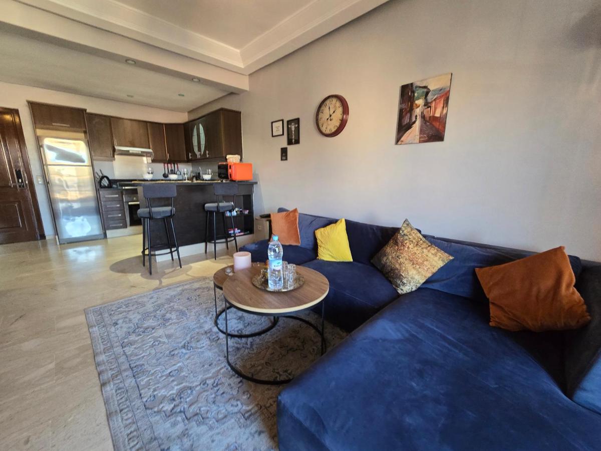 Cosy Bagatelle Houses 1 & 2 - 3