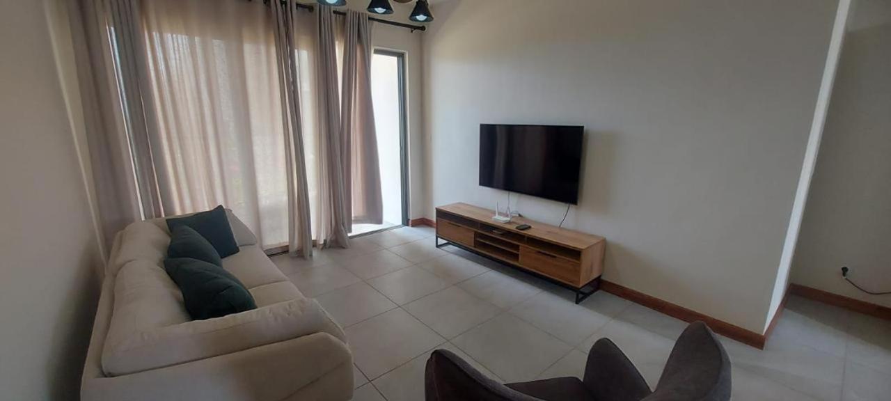 Luxury 3-Bedroom Apartment Flic en Flac - 5