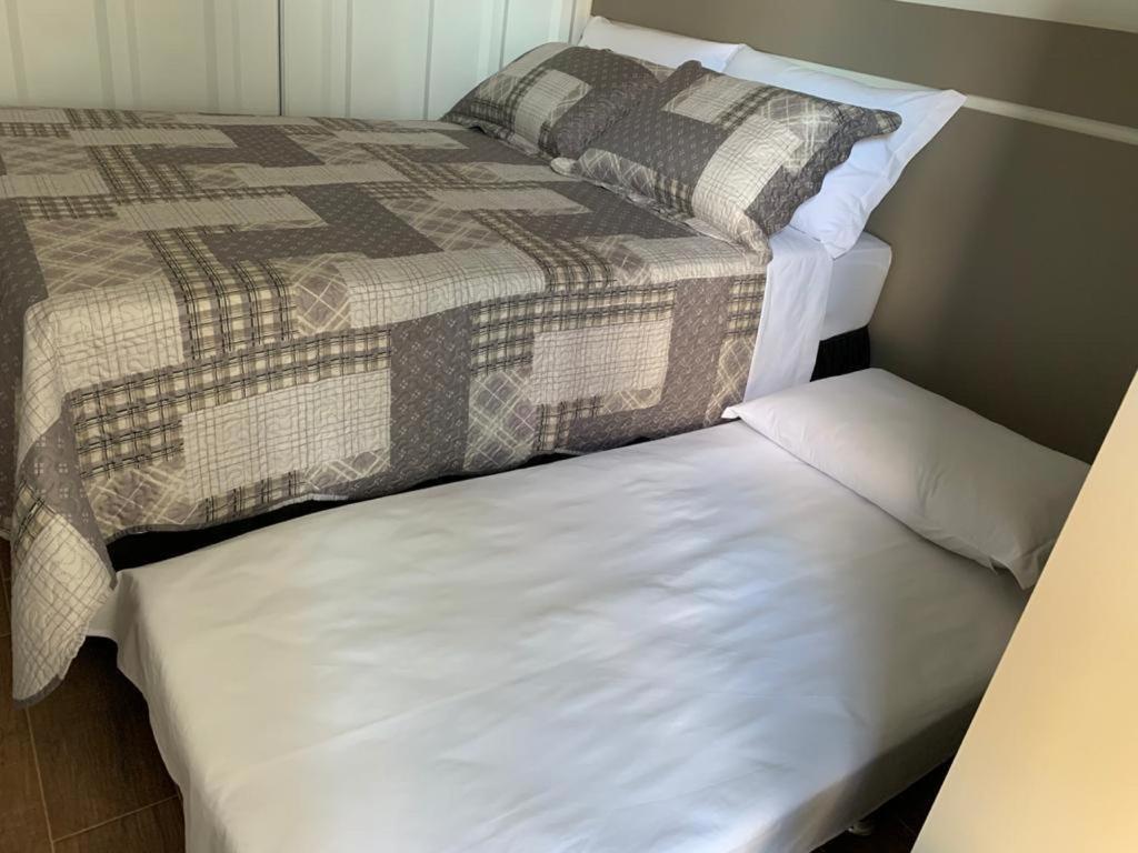 Vila Container — quarto