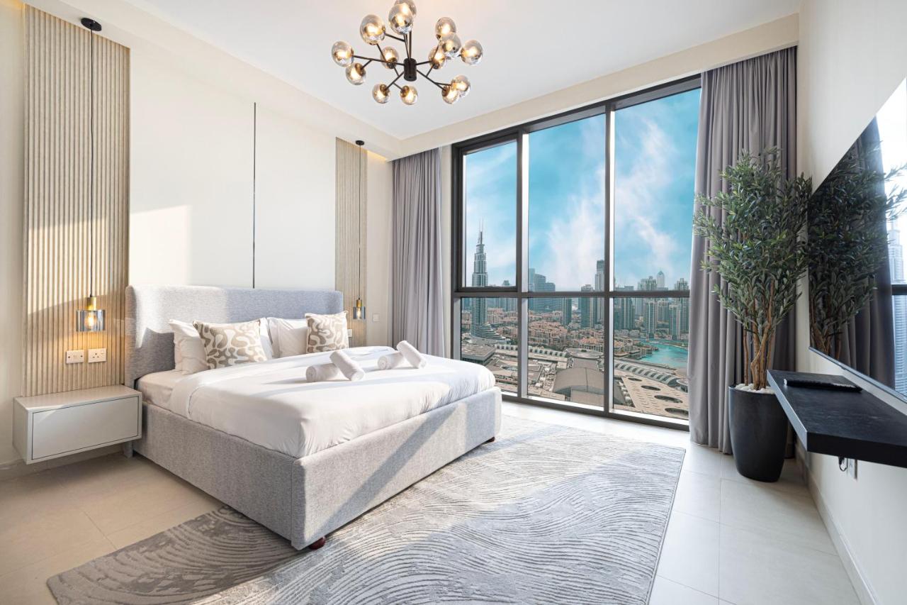 High-Floor Luxe 2BR Stunning Burj Khalifa & Fountain Views Direct Dubai Mall Access - 2