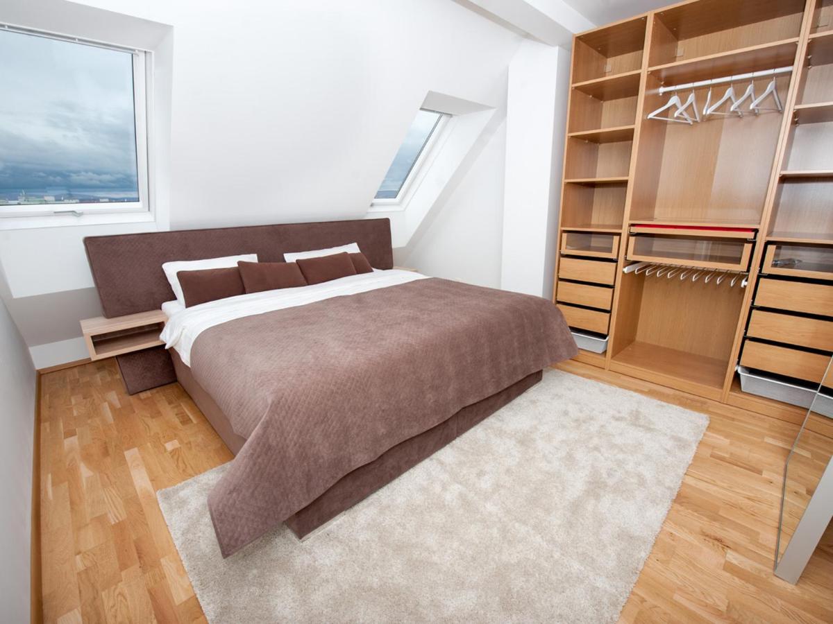 SKY9 Penthouse Apartments photo