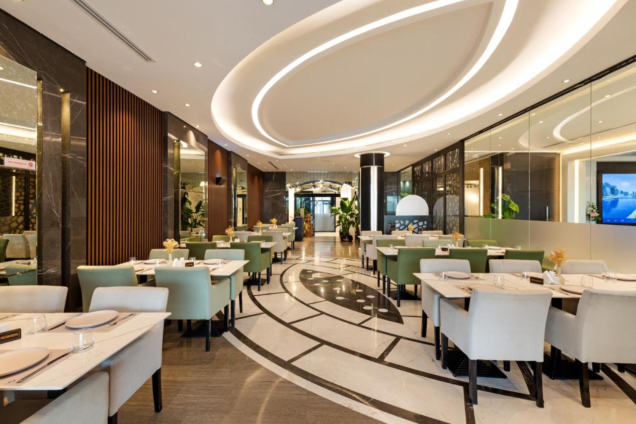 Royal Continental Suites Business Bay - Deluxe Apartments - 5