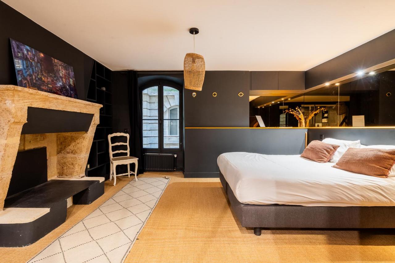 Appartement bourgeois hyper centre-ville de Bordeaux - 2