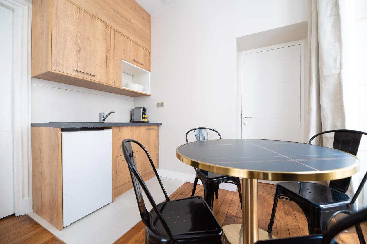 CIA - Louvre museum - 4