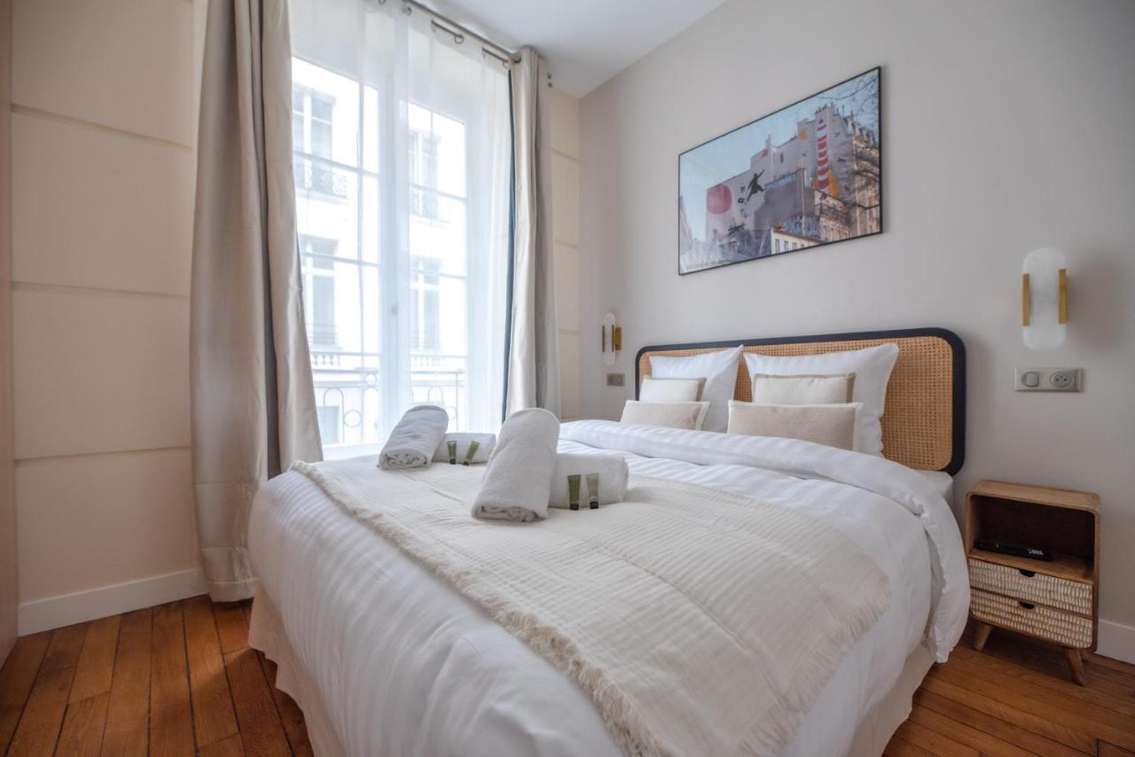 CIA - Louvre museum - 2