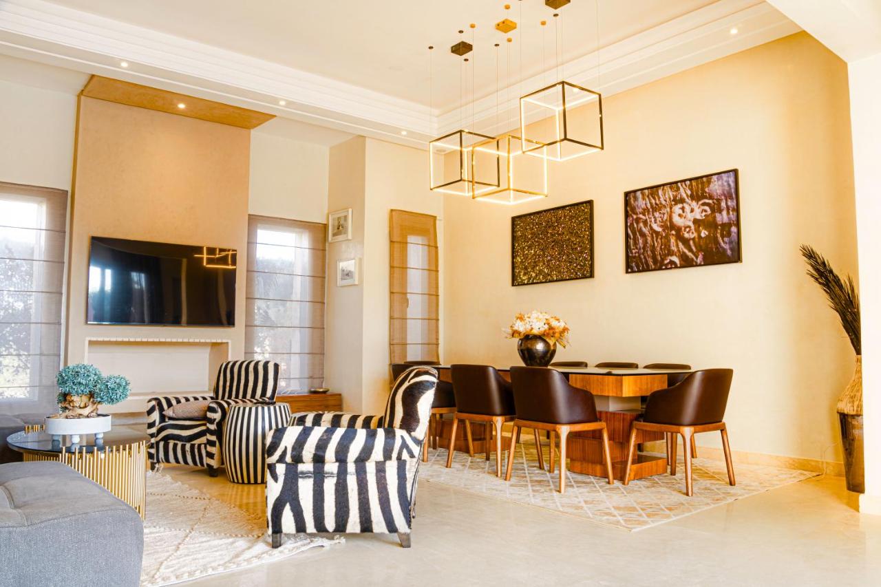 Heated Pool Villa - 5