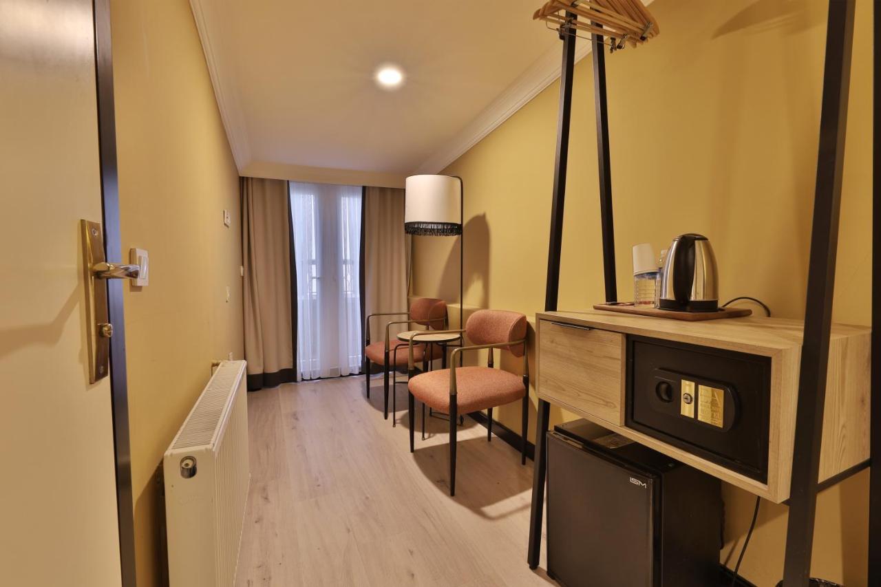 EA Exclusive Hotel - 4