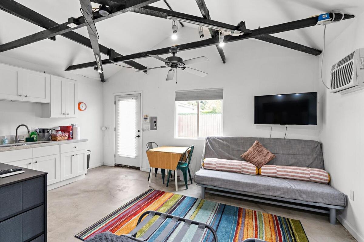 Private Guest Suite Beverly Hills Adj - 3