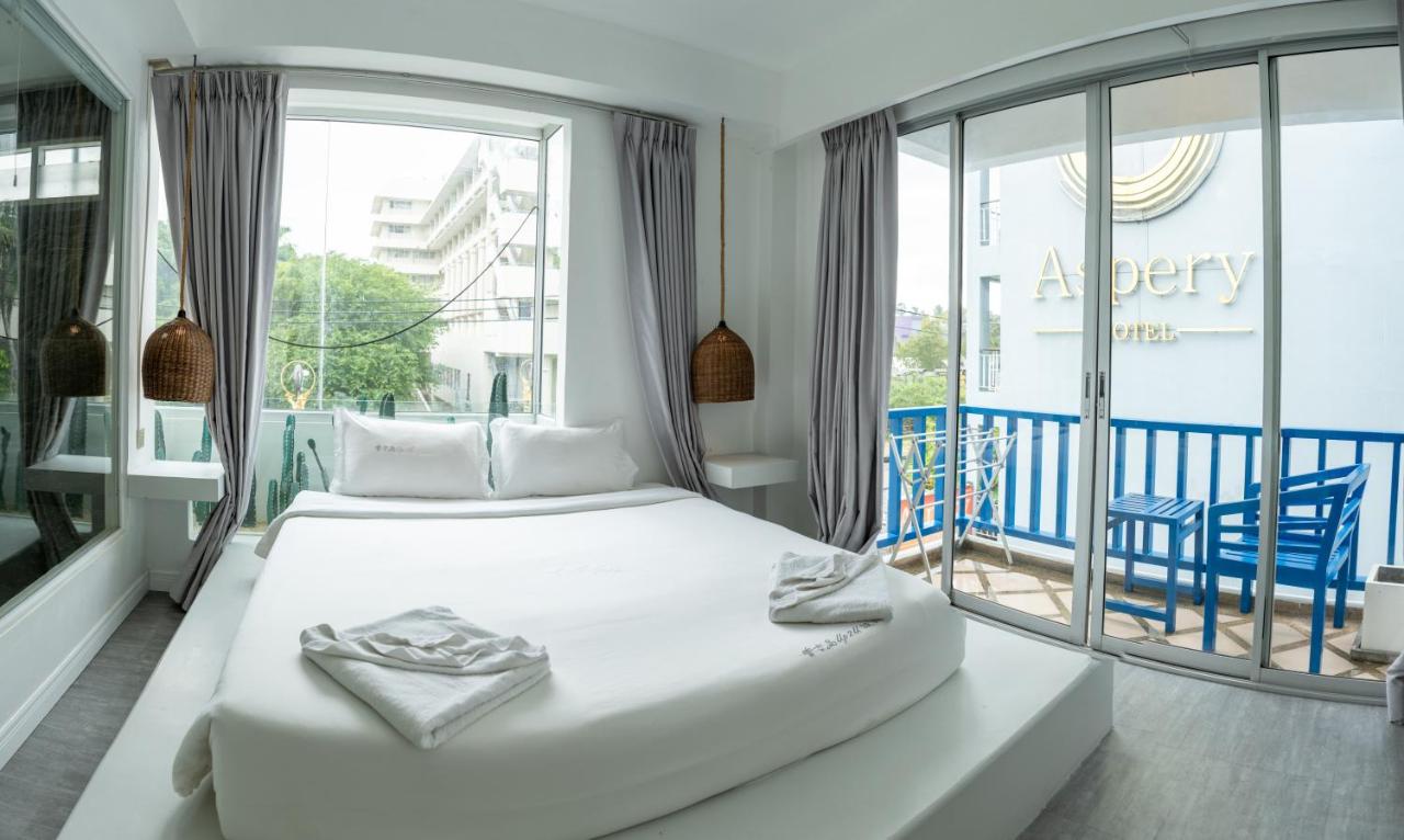 Meow Cat Cafe & Hotel - 2