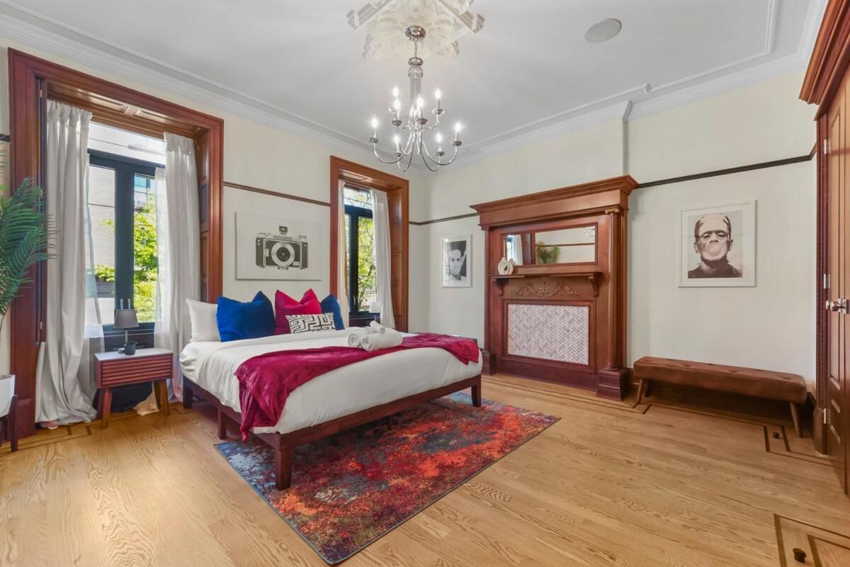 SWJ544FH Huge 6BR 4BA Backyard Access - 2