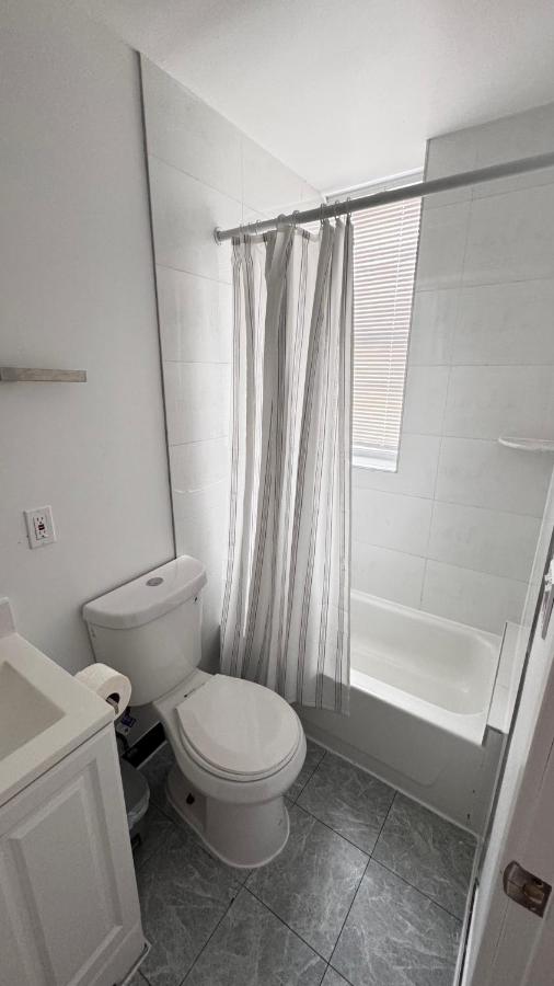 Beautiful Bedroom with Attached Bathroom, 15 minutes from NYC - 3