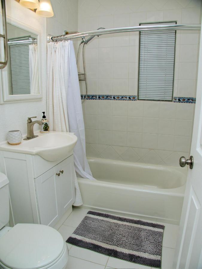 Welcome to Miami Springs Charm - 2