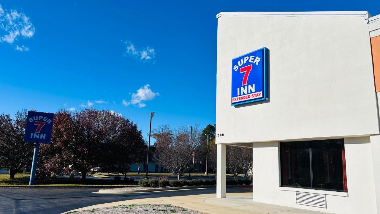 Super 7 Inn Tupelo — photo 12